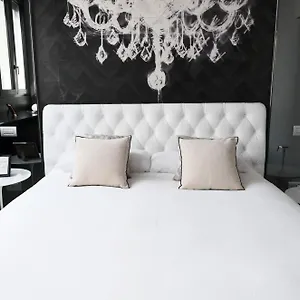 Comecasa Prestigious Turati Apartment Milan