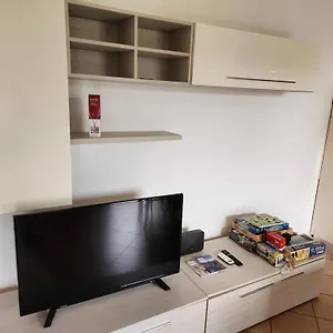 Bilocale In Corte A Appartamento